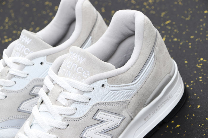 NB997 Classics 010