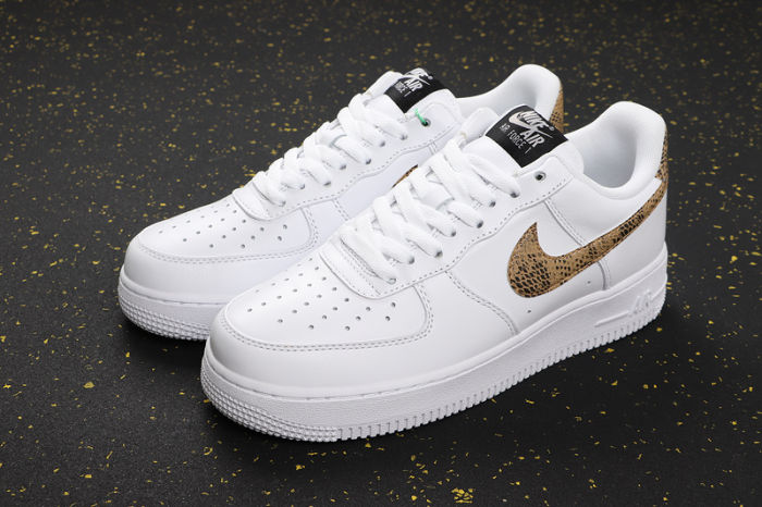Air Force 1 Low Retro PRM QS