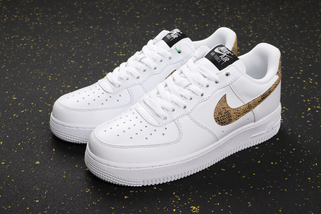 Air Force 1 Low Retro PRM QS