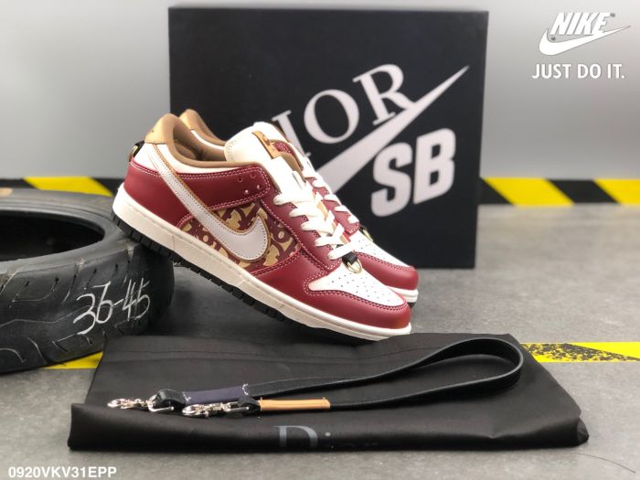 DIOR X NIKE SB DUNK LOW PRO QS
