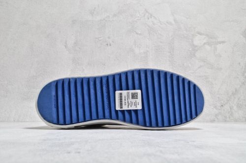 Louis Vuitton luxury board shoes