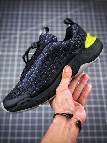 Dior 19ss new black and white rattan sneaker