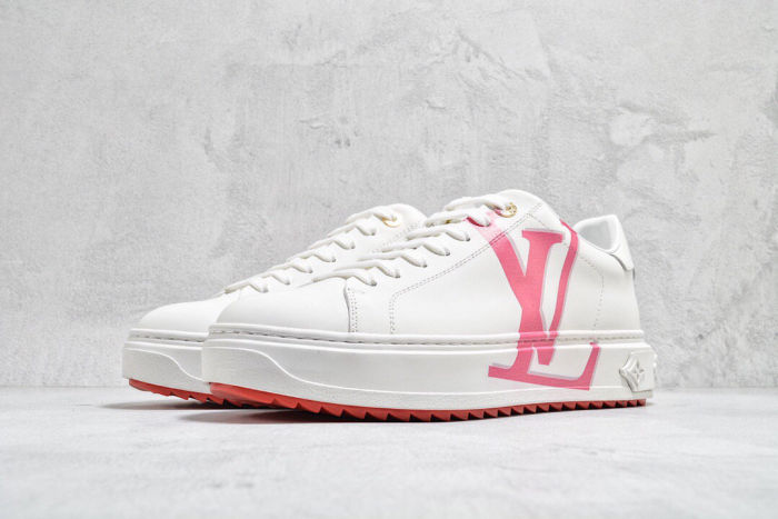 Louis Vuitton luxury board shoes