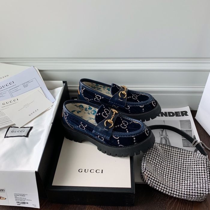 Gucci embroidered bee shoes