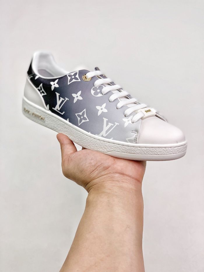 Louis Vuitton luxury board shoes
