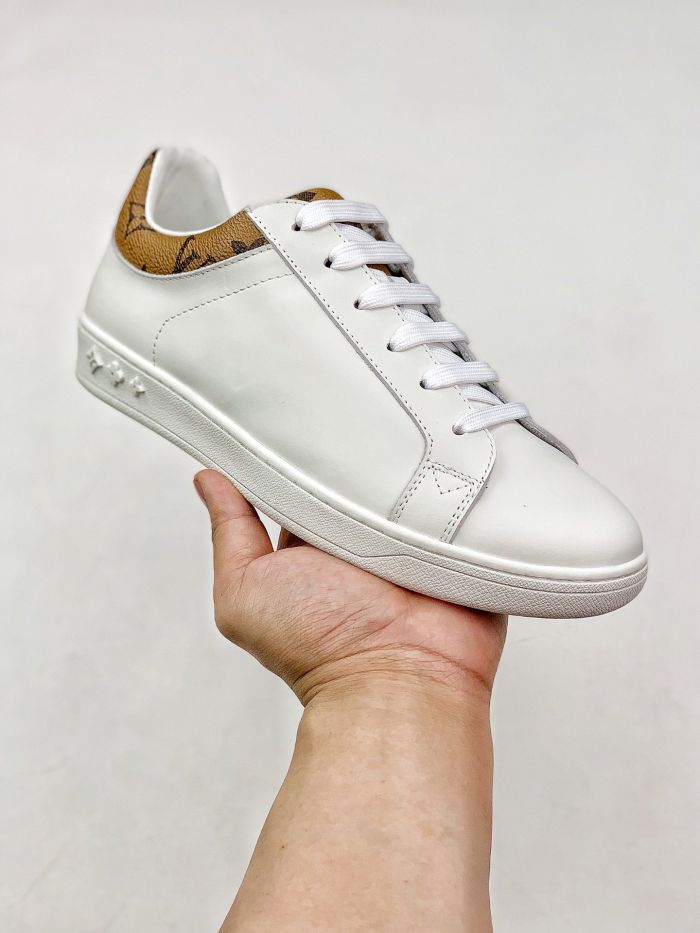 Louis Vuitton luxury board shoes