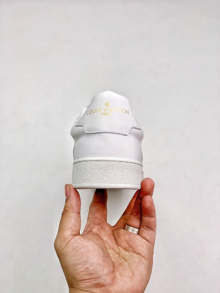 Louis Vuitton luxury board shoes