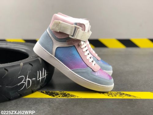 LOUIS VUITTON LV RUNNER SNEAKER