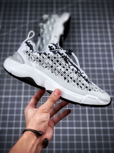 Dior 19ss new black and white rattan sneaker