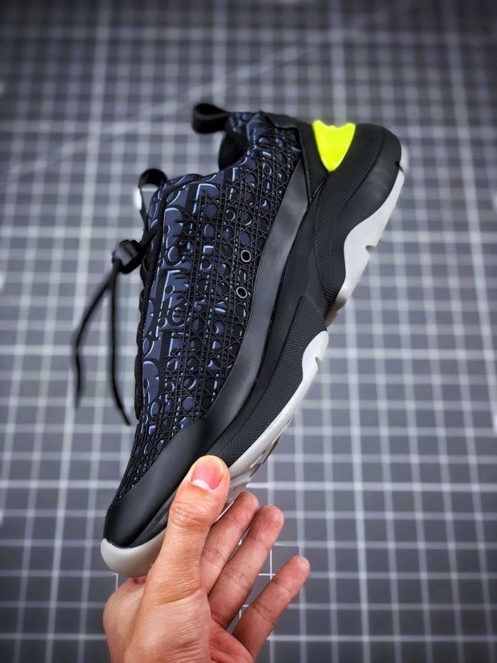 Dior 19ss new black and white rattan sneaker