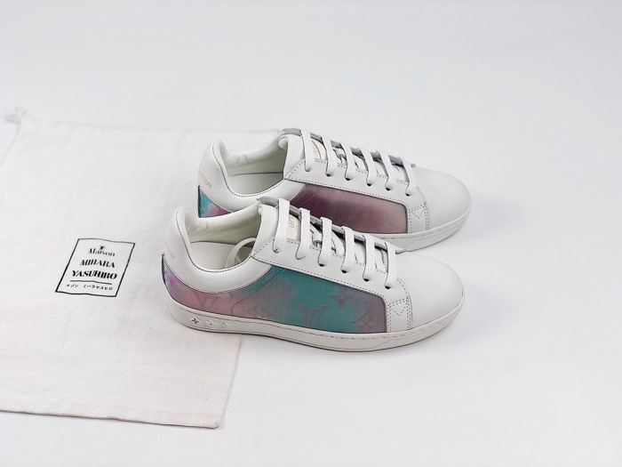 Louis Vuitton luxury board shoes