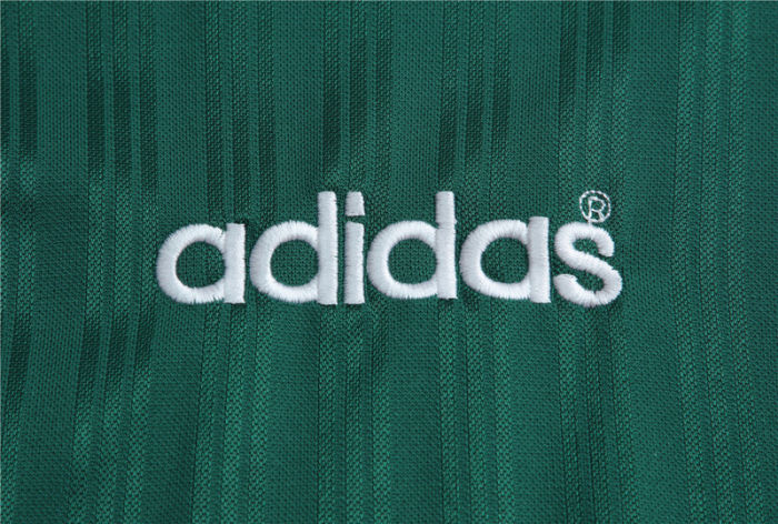 1995 / 1996 Liverpool away Soccer Jersey