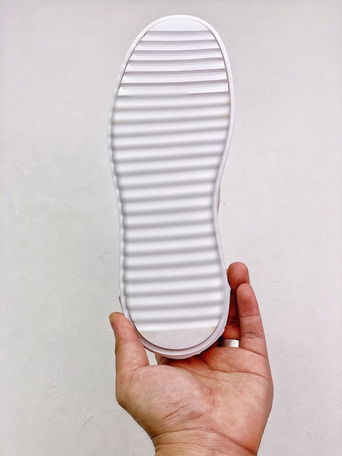 Louis Vuitton luxury board shoes