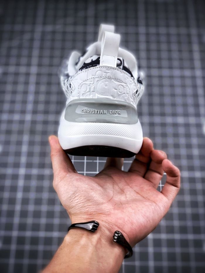 Dior 19ss new black and white rattan sneaker