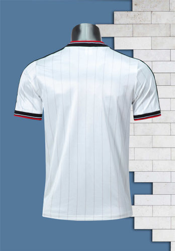 1983 Manchester United white soccer jersey