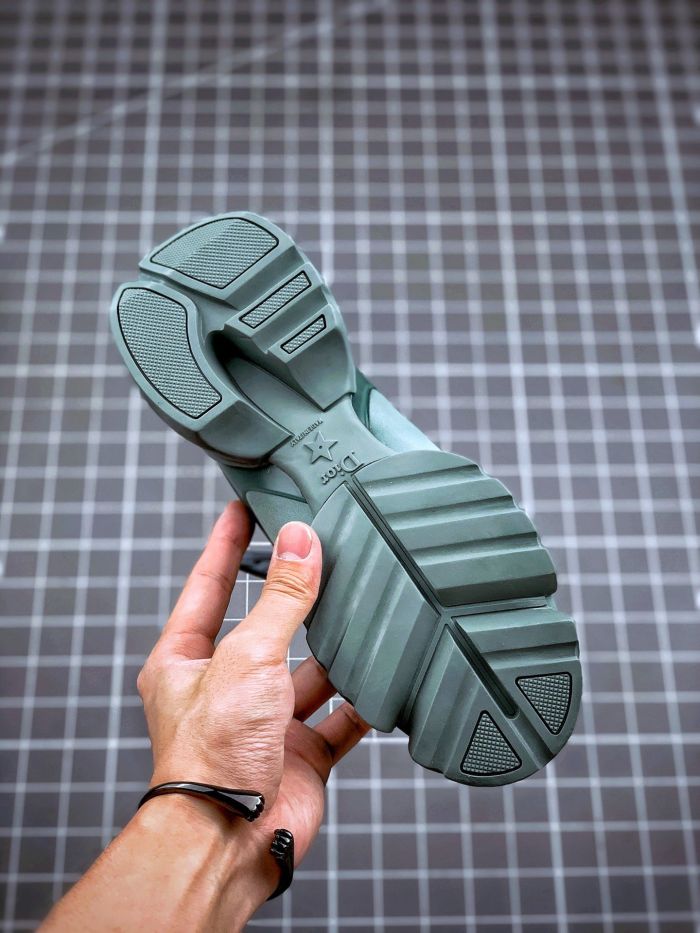 Dior 19ss jogging shoes for sports and leisure in Paris Fashion Week