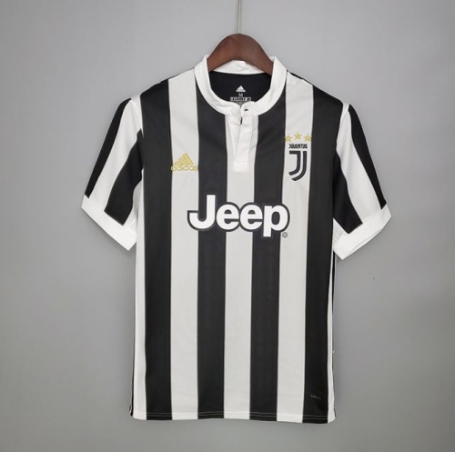 Retro Juventus 17/18 home short sleeve training suit