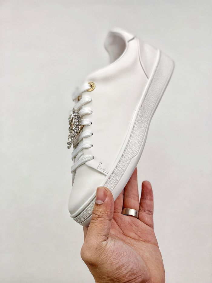 Louis Vuitton luxury board shoes