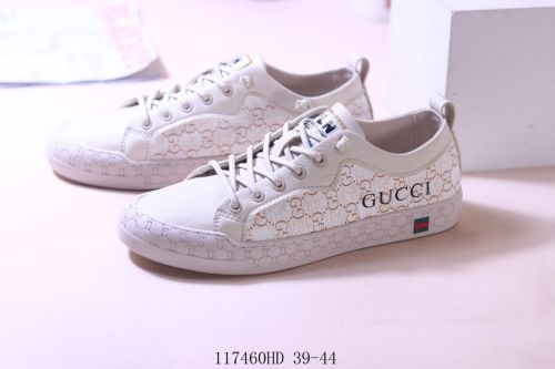 Gucci co branded supreme low top sneaker
