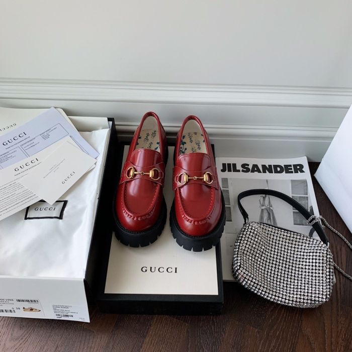 Gucci embroidered bee shoes