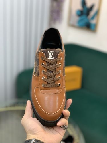 Louis Vuitton  low top casual shoes
