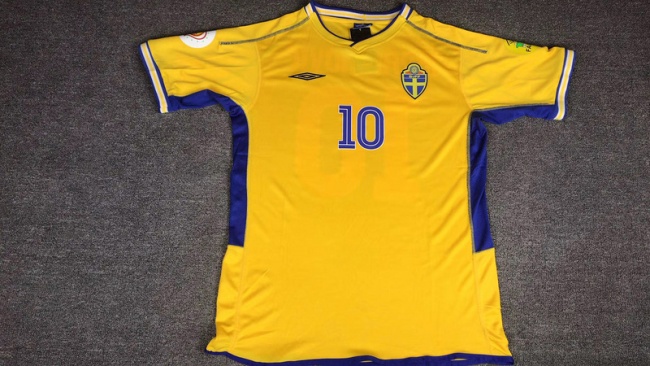 Sweden 2004 EuroCup Home Soccer Jersey