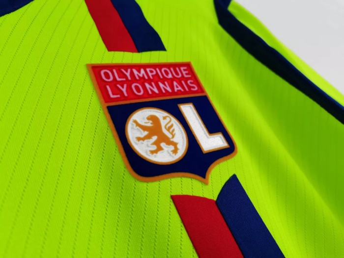 08/09 Lyon Green Retro Jersey