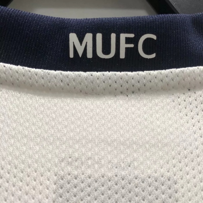 08/09 Manchester United Away Retro Jersey
