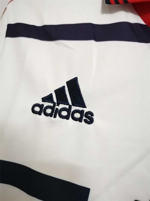 Bayern Munich 98/01 Away White/Red Jersey