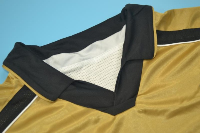 Manchester Utd 00/01 Away Golden Soccer Jersey
