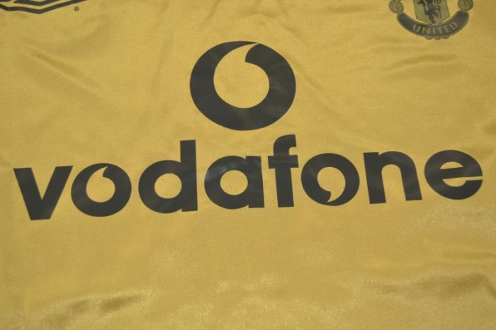 Manchester Utd 00/01 Away Golden Soccer Jersey