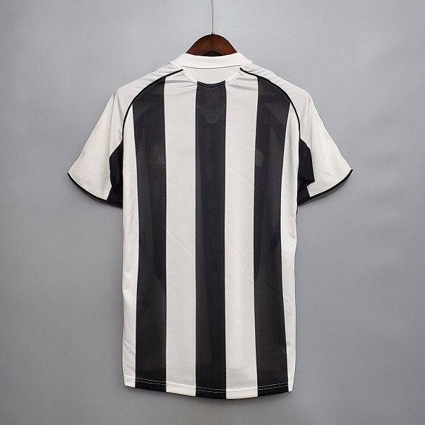 Newcastle 05/06 Home Soccer Jersey