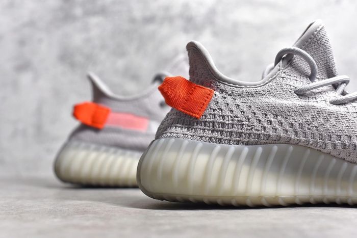Yeezy Boost 350V2 Tail Light