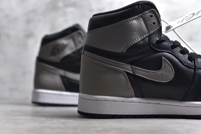 Air Jordan 1 Retro High Shadow 2018