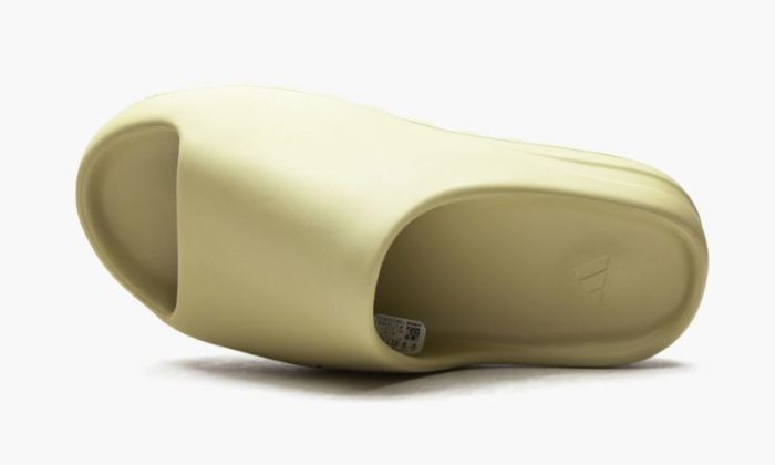 Yeezy Slide Desert Sand WOMEN