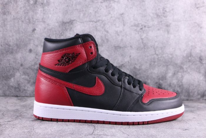 Air Jordan 1 Retro Bred Banned（2016）