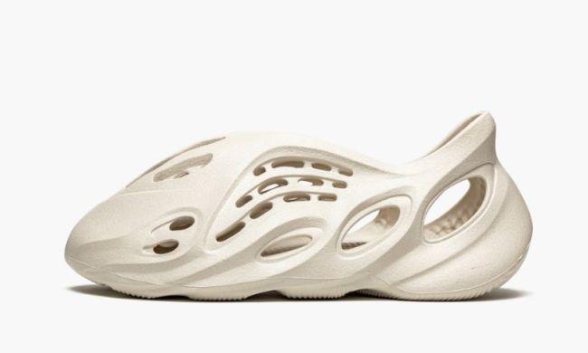 Yeezy Foam RNNR Ararat MEN