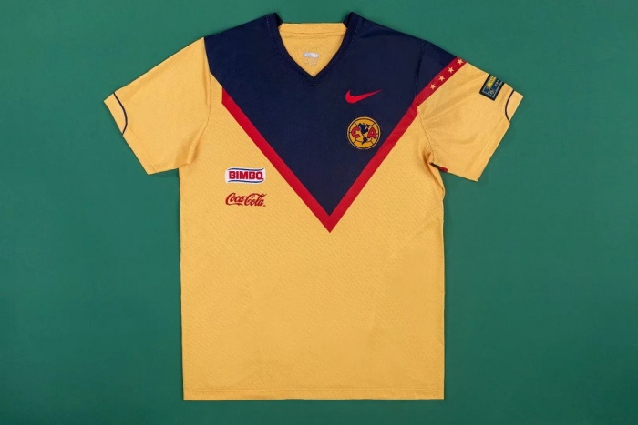 Club America 05/06 Home Soccer Jersey