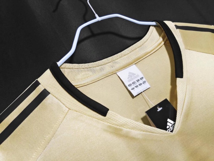 Bayern Munich 04/05 Away Gold Soccer Jersey