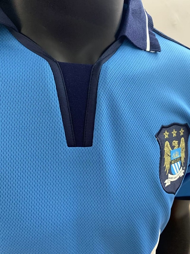 Manchester City 01/02 Home Soccer Jersey
