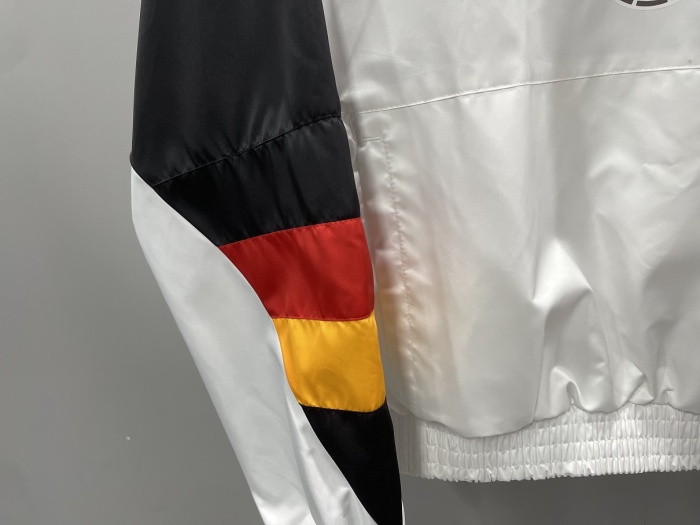 Germany 23/24 Wind Coat - White/Black