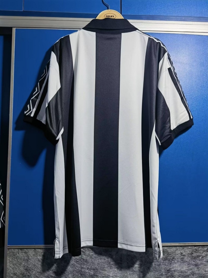 Newcastle 80/82 Home Soccer Jersey