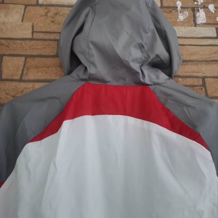 Liverpool 23/24 Wind Coat - White/Red/Grey