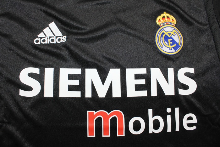Real Madrid 04/05 Away Black Long Soccer Jersey