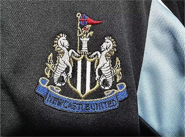 Newcastle 00/01 Away Black Soccer Jersey