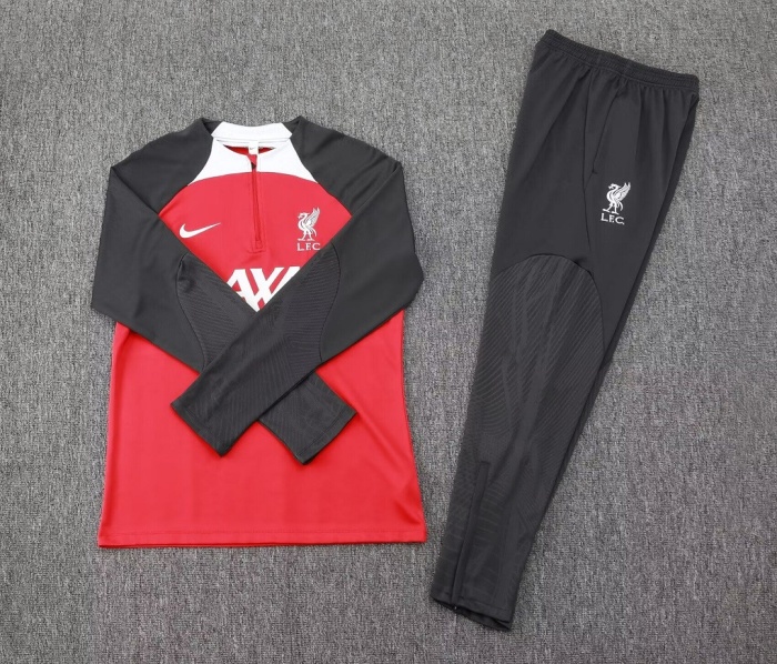 Liverpool 24/25 Tracksuit - Red/Black