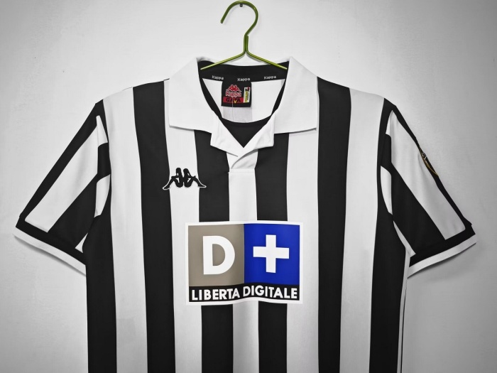 Juventus 98/99 Home Soccer Jersey