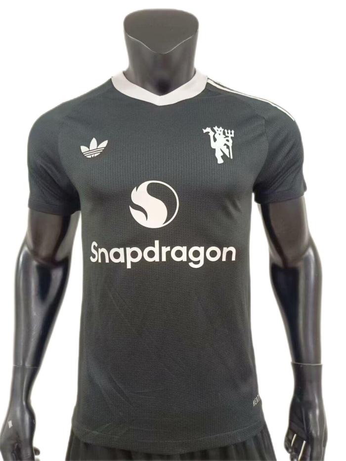 Manchester Utd 24/25 GK Black Jersey(Player)