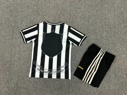 Kids-Newcastle 97/99 Home Soccer Jersey