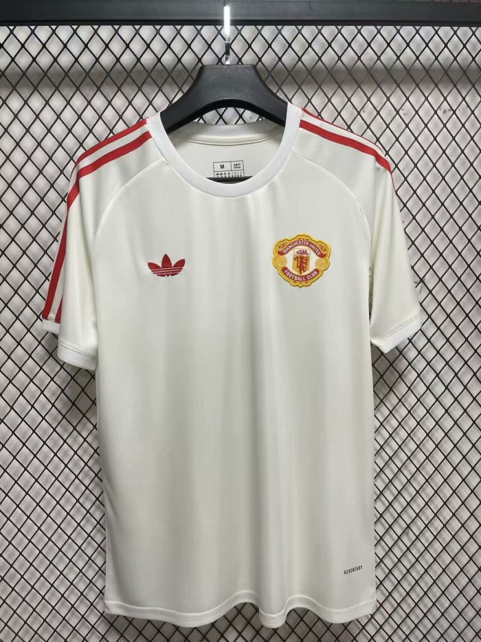 Manchester Utd 24/25 White/Red Training Jersey